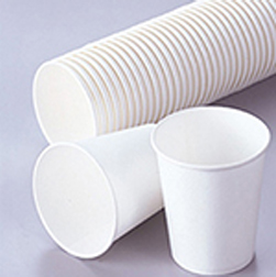 紙コップ (140ml×100個) 330円(税込)